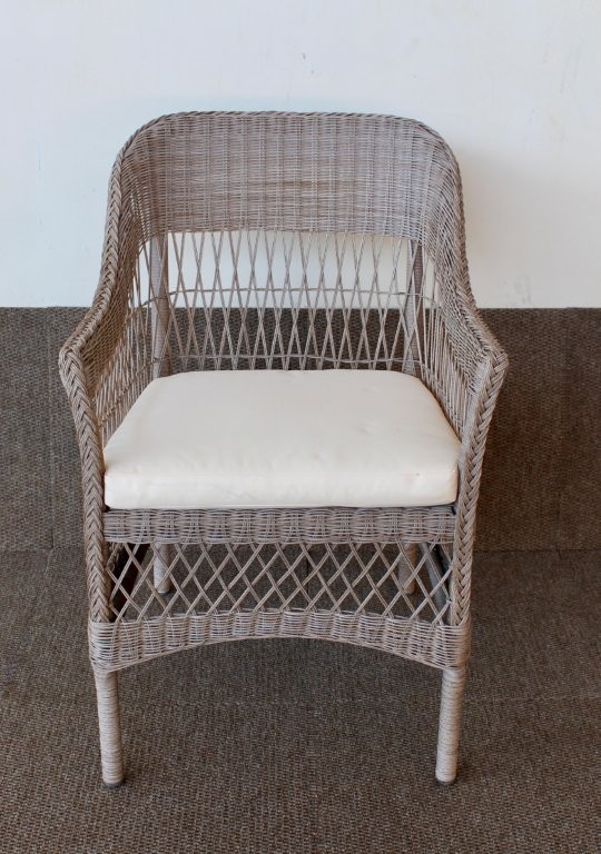 Outdoor Pvc Open Weave Chair With Cushion